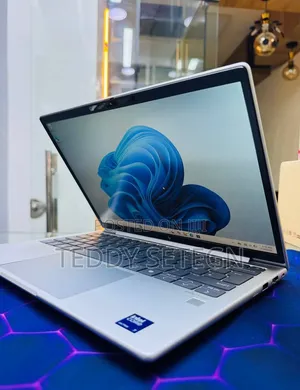 New Laptop HP Envy x360 16GB Intel Core Ultra 7 SSD 512GB