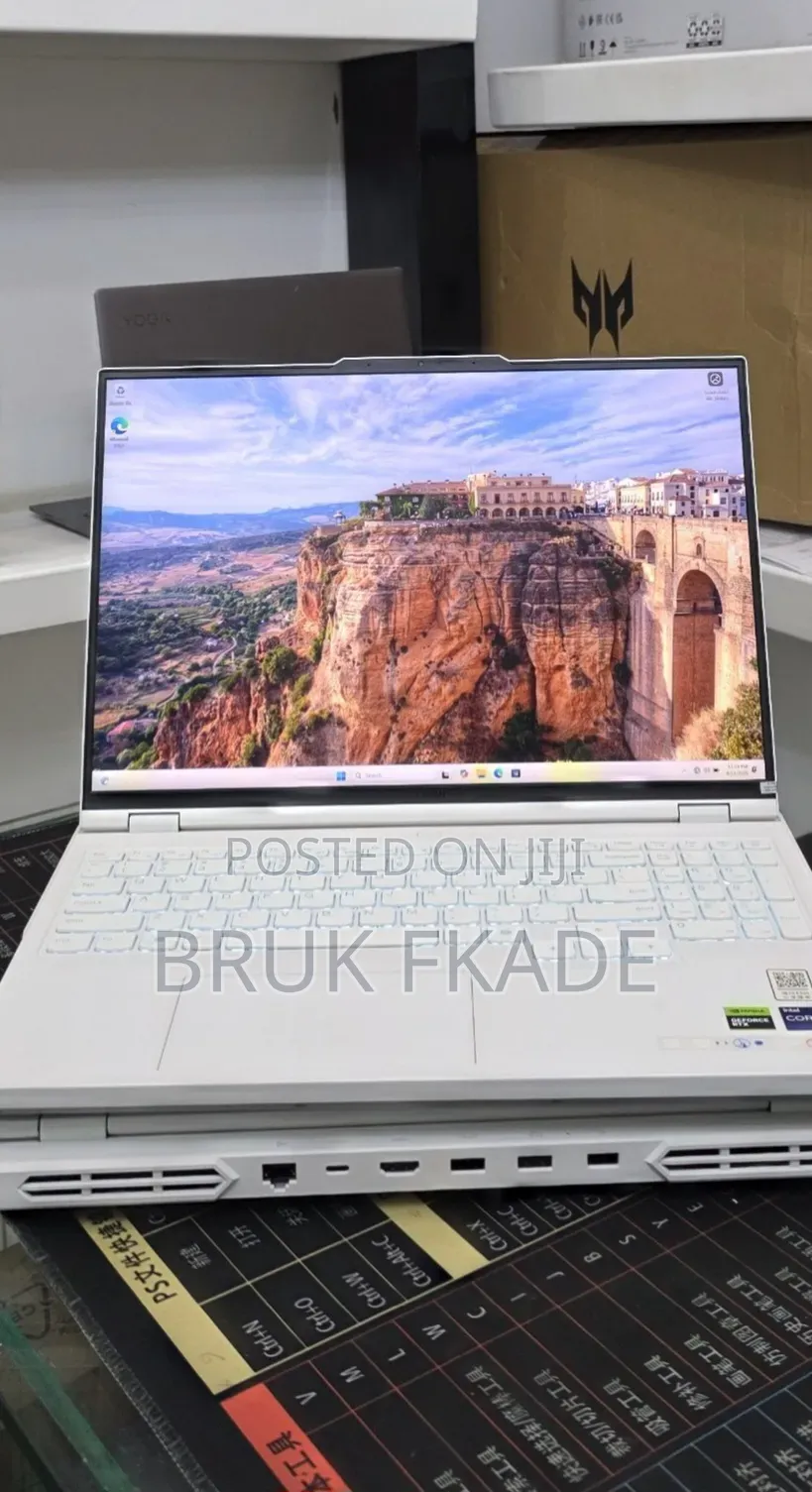 New Laptop HP EliteBook 645 G9 16GB AMD Ryzen 5 SSD 512GB