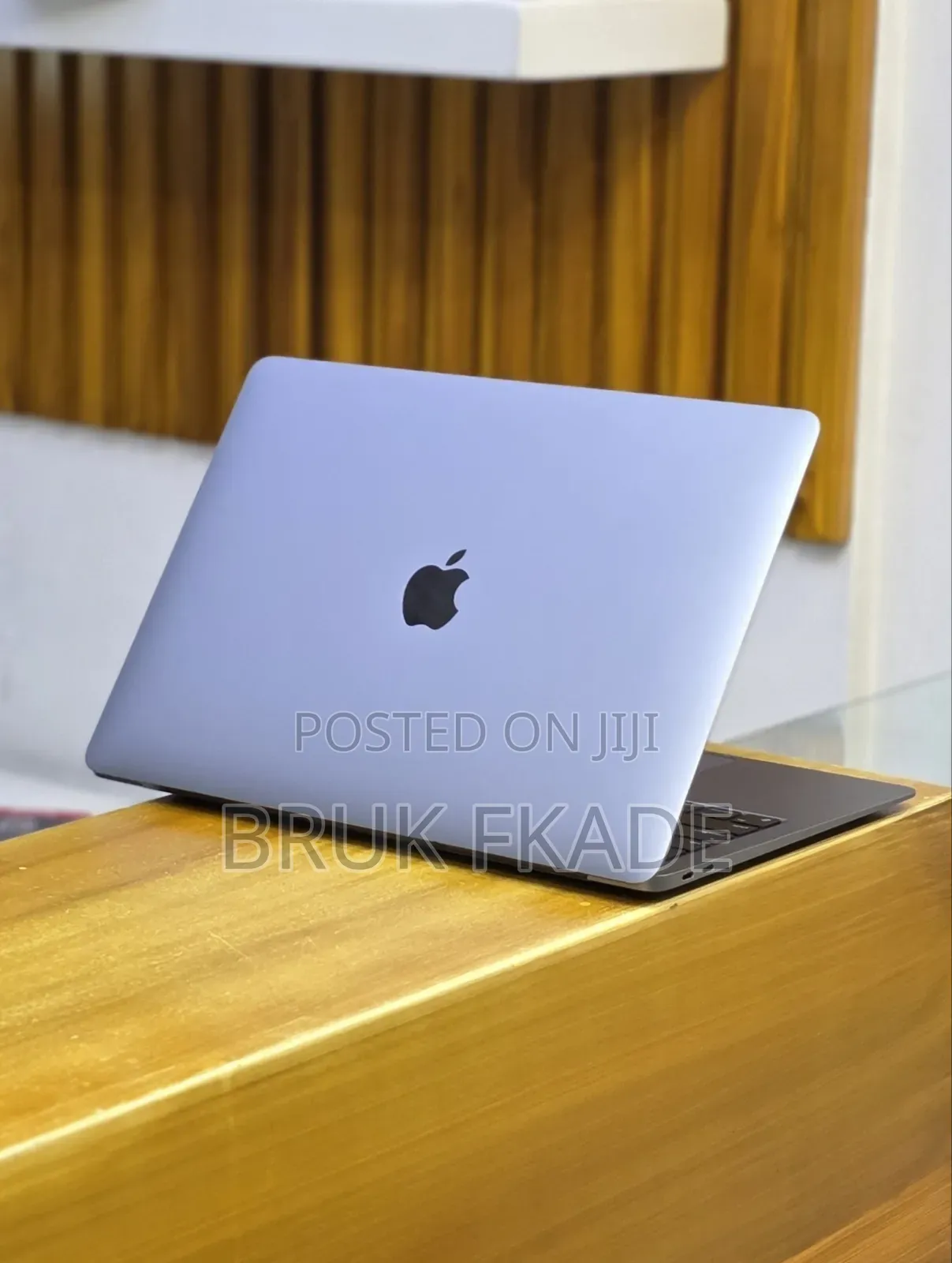 New Laptop Apple MacBook Air 2020 M1 16GB Apple M1 SSD 256GB