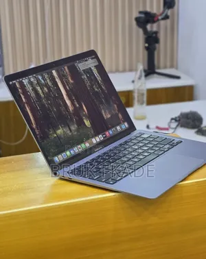 New Laptop Apple MacBook Air 2020 M1 16GB Apple M1 SSD 256GB