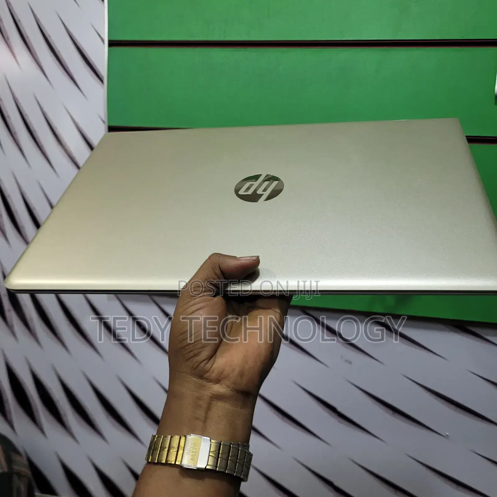 New Laptop HP Pavilion 15 8GB Intel Core i5 HDD+SSD 128GB