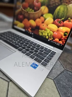 New Laptop HP EliteBook 840 G8 16GB Intel Core i5 SSD 512GB