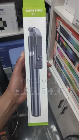 R1-L 3-in-1 Selfie Stick and Tripod