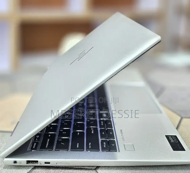 New Laptop HP EliteBook 830 16GB Intel Core Ultra 7 SSD 512GB