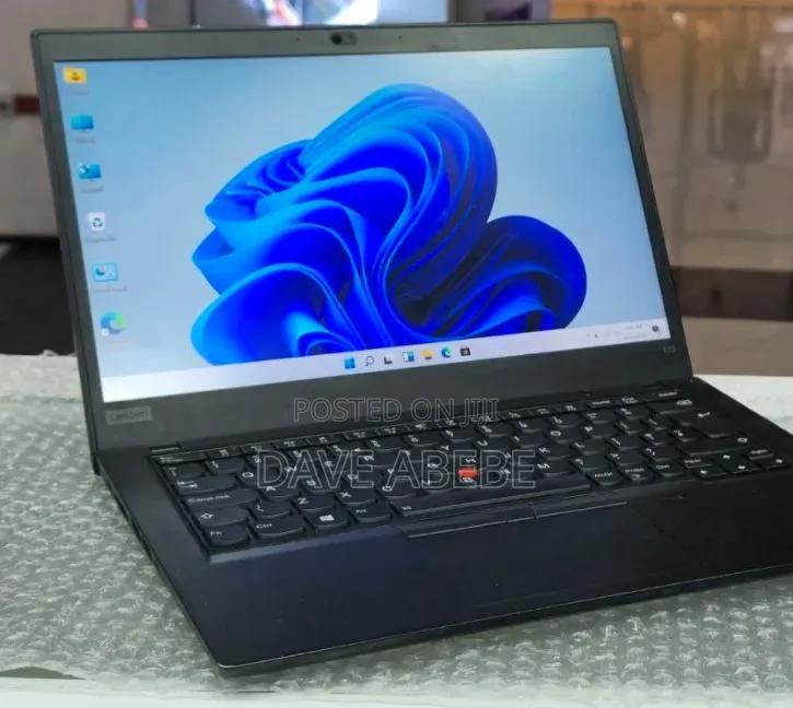 New Laptop Lenovo ThinkPad X13 Gen 4 16GB Intel Core i7 SSD 512GB