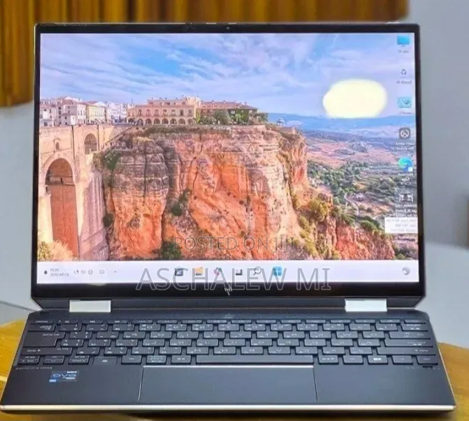 New Laptop HP Spectre X360 16GB Intel Core i7 SSD 1T