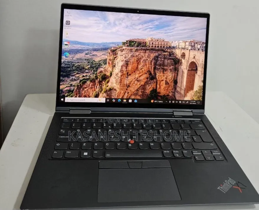 New Laptop Lenovo ThinkPad X1 Yoga 16GB Intel Core i7 SSD 512GB