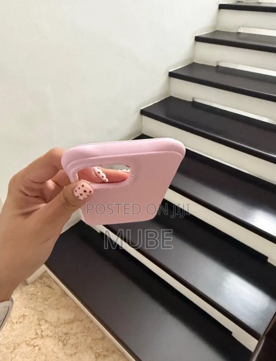 iPhone 12–17 Pro Max Ripple Magsafe Case