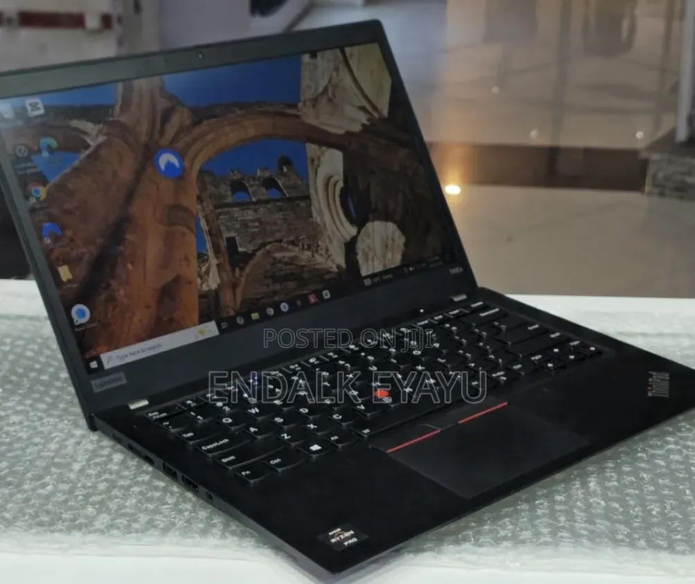 New Laptop Lenovo ThinkPad t495s 16GB AMD Ryzen 7 SSD 512GB