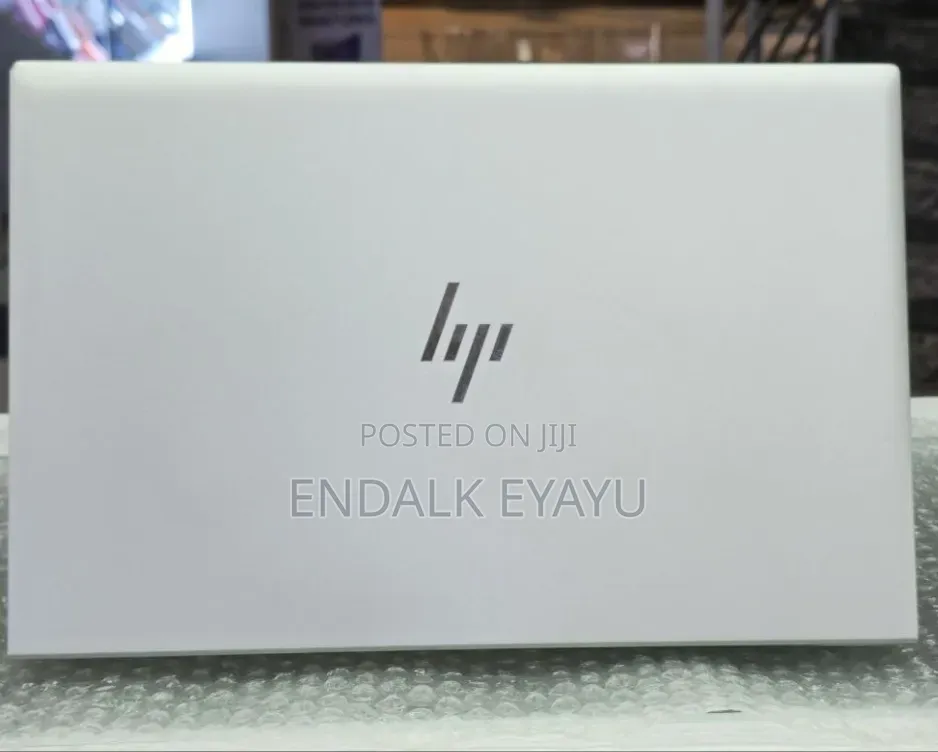 New Laptop HP EliteBook 840 G8 16GB Intel Core i7 SSD 512GB