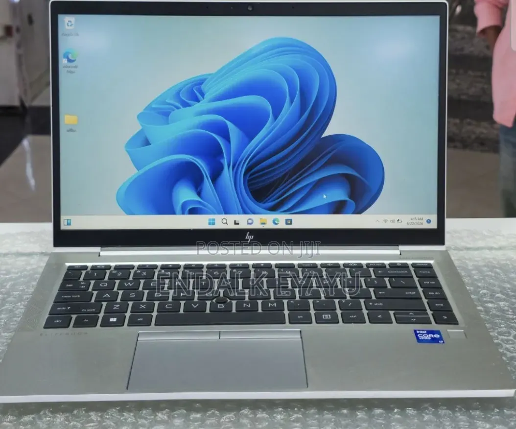 New Laptop HP EliteBook 840 G8 16GB Intel Core i7 SSD 512GB