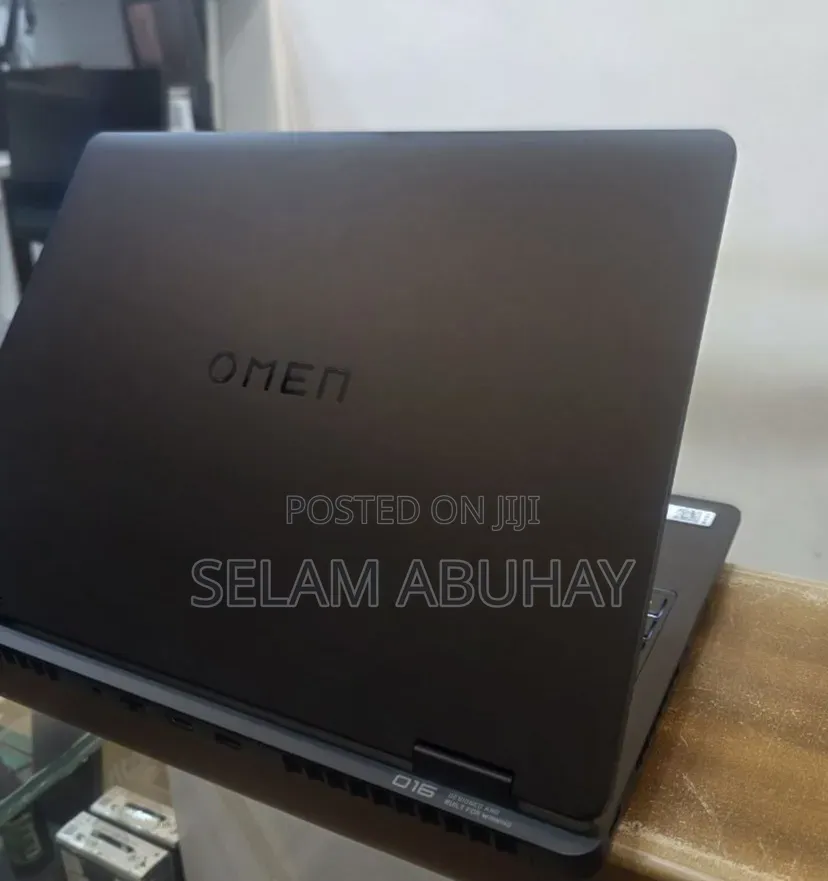New Laptop HP Omen Max 16 16GB Intel Core i7 SSD 512GB