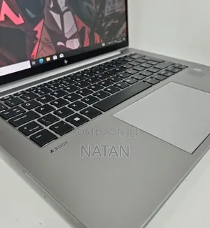 New Laptop HP ZBook Firefly G8 16GB Intel Core i7 SSD 512GB