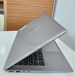 New Laptop HP ZBook Firefly G8 16GB Intel Core i7 SSD 512GB