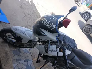 TVS Apache 180 RTR 2018 White