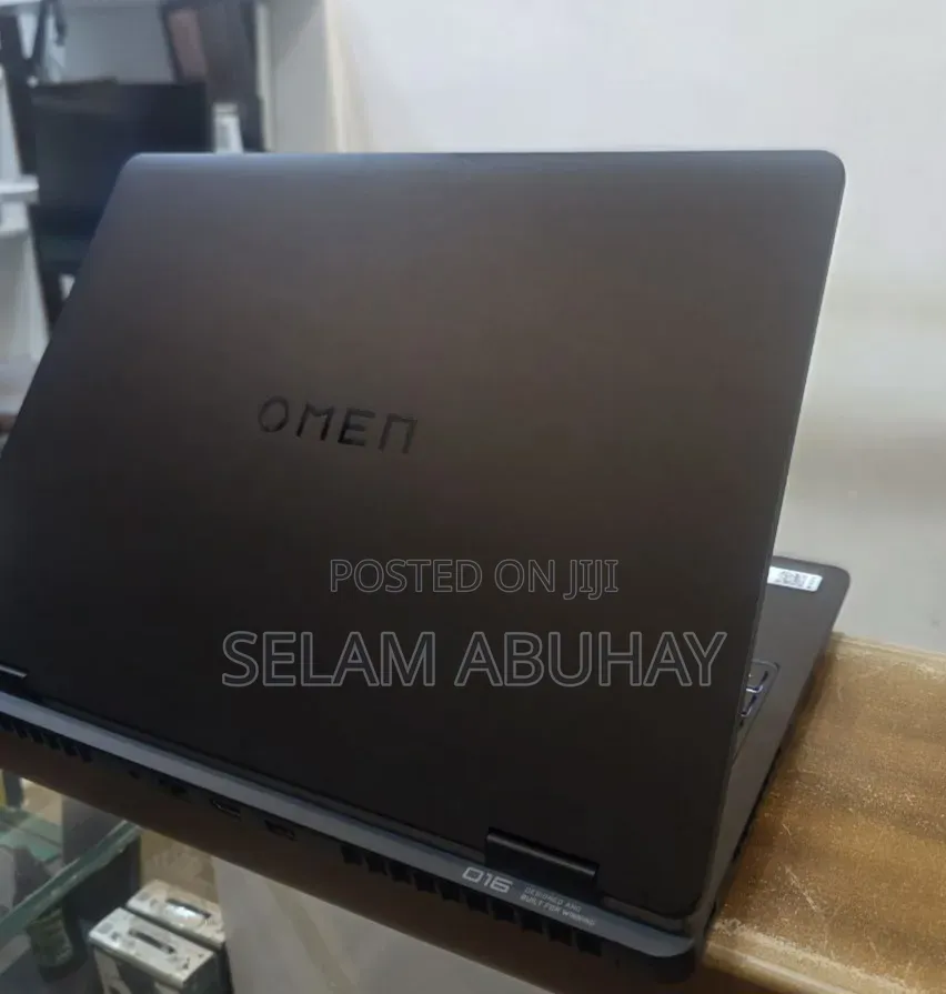 New Laptop HP Omen Max 16 16GB Intel Core i7 SSD 512GB
