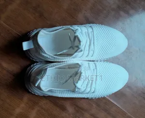 Walking and Running Men's Sneaker