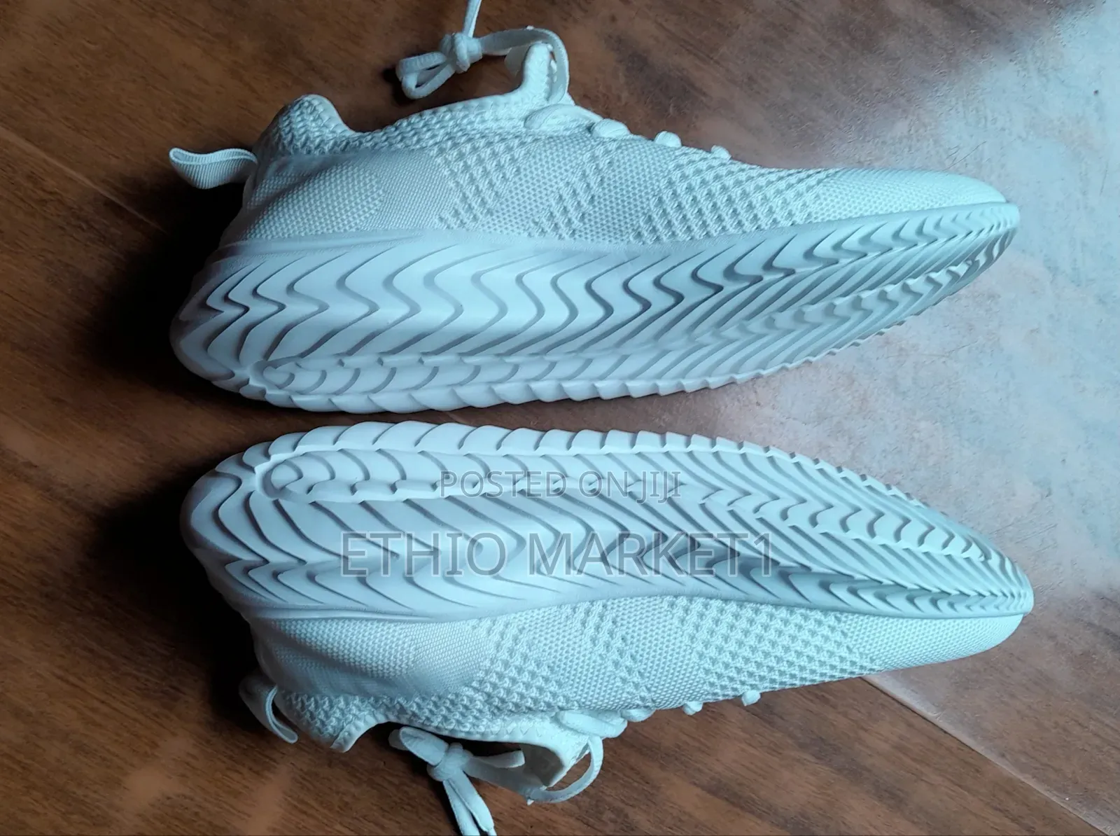 Walking and Running Men's Sneaker