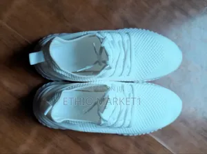 Walking and Running Men's Sneaker