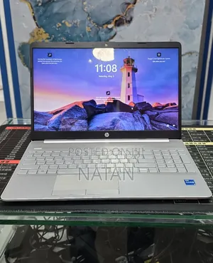 New Laptop HP Stream Notebook 8GB Intel Core i5 SSHD (Hybrid) 1T