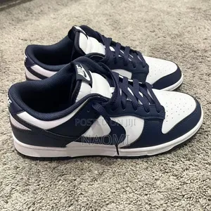 Nike Dunk Low,