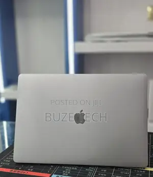 New Laptop Apple MacBook Pro 2019 32GB Intel Core i9 SSD 1T