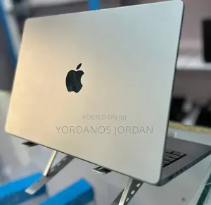 New Laptop Apple MacBook Pro 2021 M1 16GB Apple M1 Pro SSD 512GB