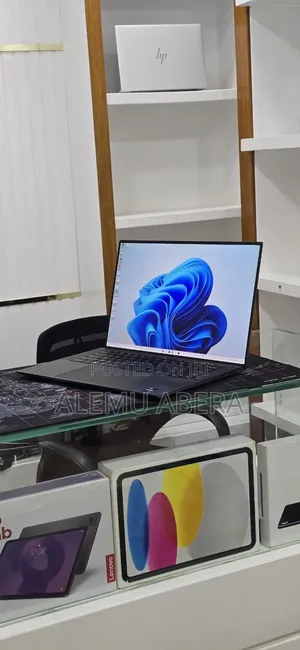 New Laptop Dell 16GB Intel Core i7 SSD 512GB