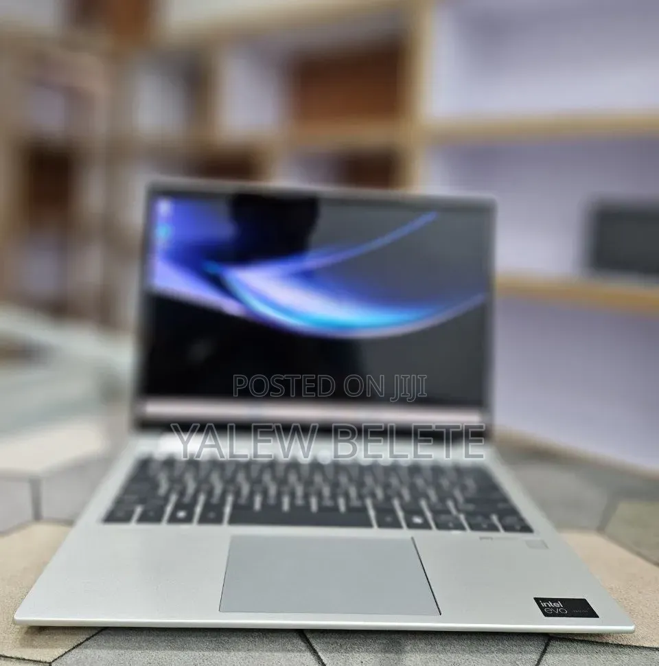 New Laptop HP Elitebook 830 G11 16GB Intel Core Ultra 7 SSD 512GB