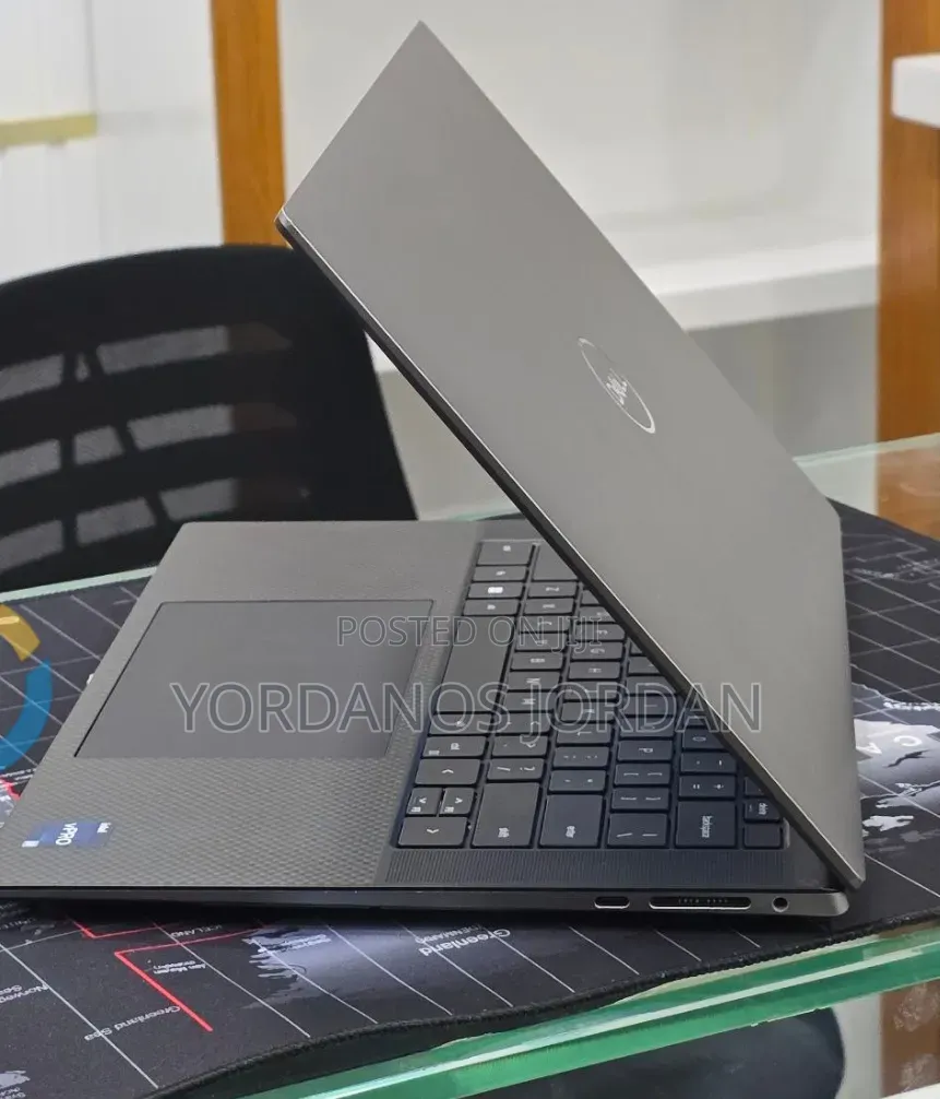 New Laptop Dell Precision 15 7550 16GB Intel Core i7 SSD 1T