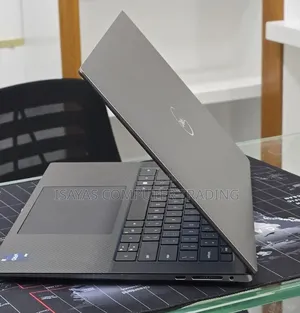 New Laptop Dell G15 5511 16GB Intel Core i7 SSD 512GB