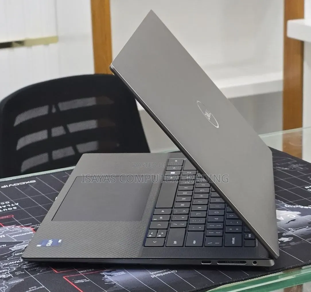 New Laptop Dell G15 5511 16GB Intel Core i7 SSD 512GB