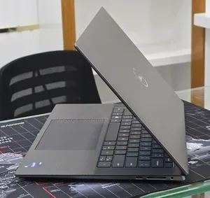 New Laptop Dell G15 5511 16GB Intel Core i7 SSD 512GB