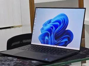 New Laptop Dell G15 5511 16GB Intel Core i7 SSD 512GB