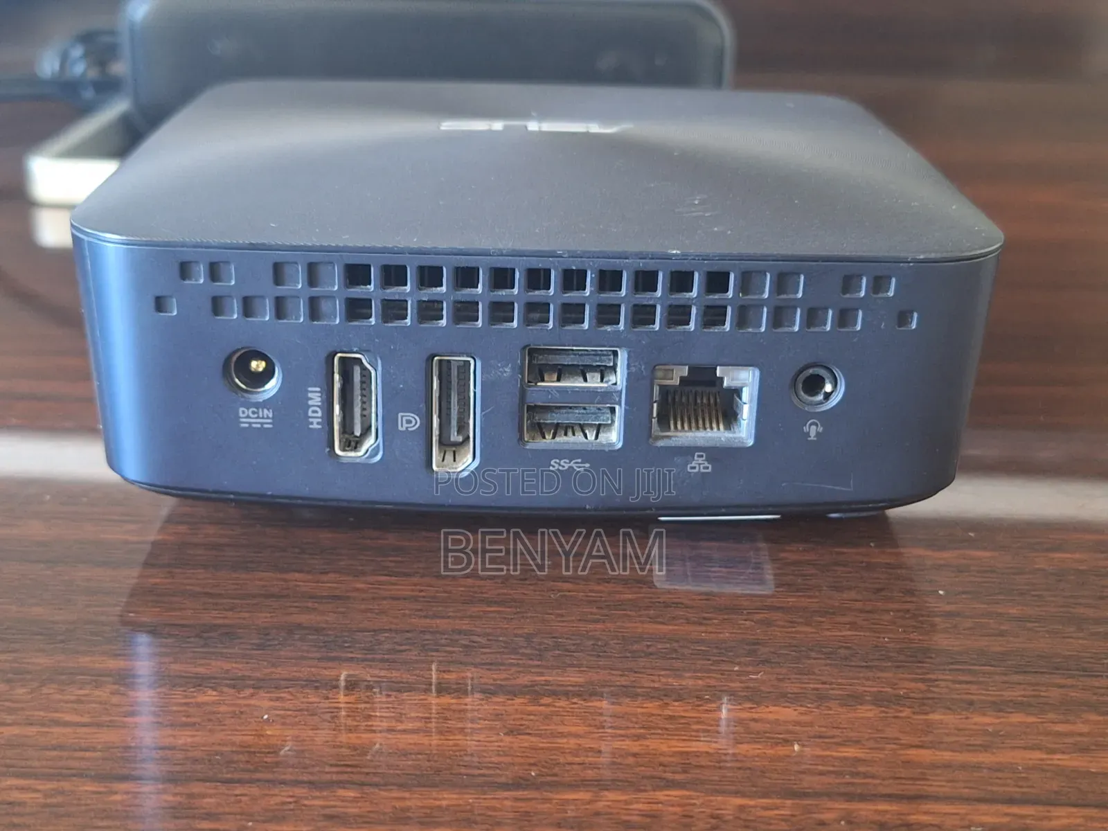 Desktop Computer Asus VivoMini UN65U 8GB Intel Core i5 SSD 256GB