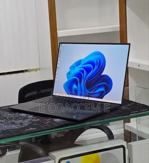 New Laptop Dell 16GB Intel Core i7 SSD 1T