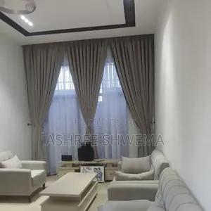 Ashrfe Curtain