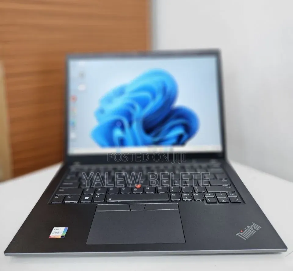 New Laptop Lenovo ThinkPad T14s G4 16GB Intel Core i7 SSD 512GB