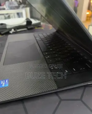 New Laptop Dell Precision 5570 16GB Intel Core i7 SSD 512GB