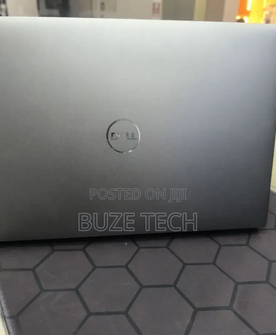New Laptop Dell Precision 5570 16GB Intel Core i7 SSD 512GB