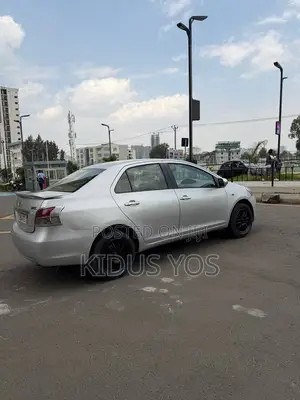 Toyota Belta 2008