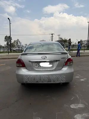 Toyota Belta 2008