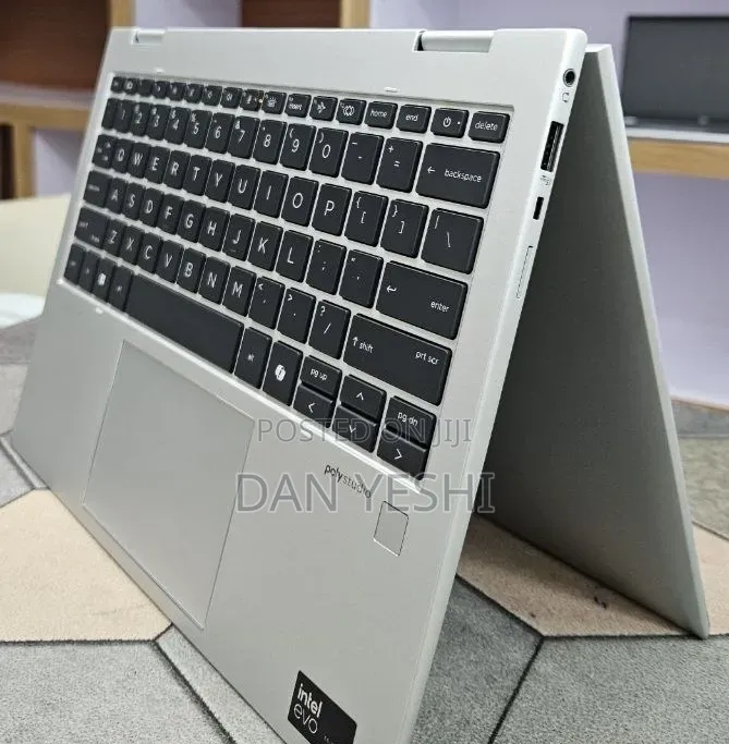 New Laptop HP EliteBook X360 1030 16GB Intel Core Ultra 7 SSD 512GB