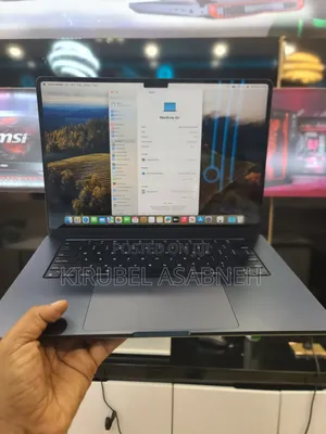 New Laptop Apple MacBook Air 2024 M3 8GB Apple M3 SSD 256GB