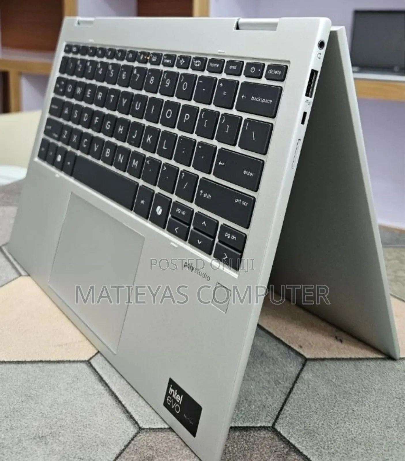 New Laptop HP Elitebook 830 G11 16GB Intel Core Ultra 7 SSD 512GB