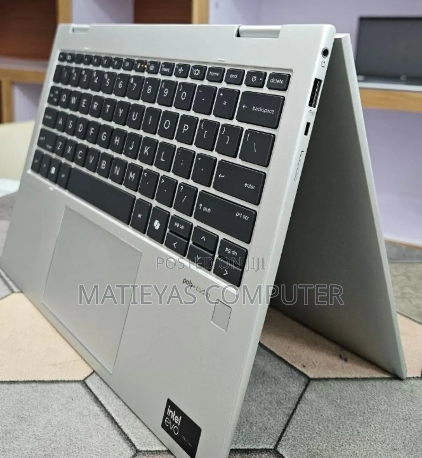 New Laptop HP Elitebook 830 G11 16GB Intel Core Ultra 7 SSD 512GB