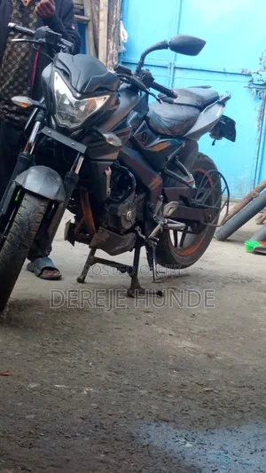 Bajaj Pulsar NS 200 2018 Black