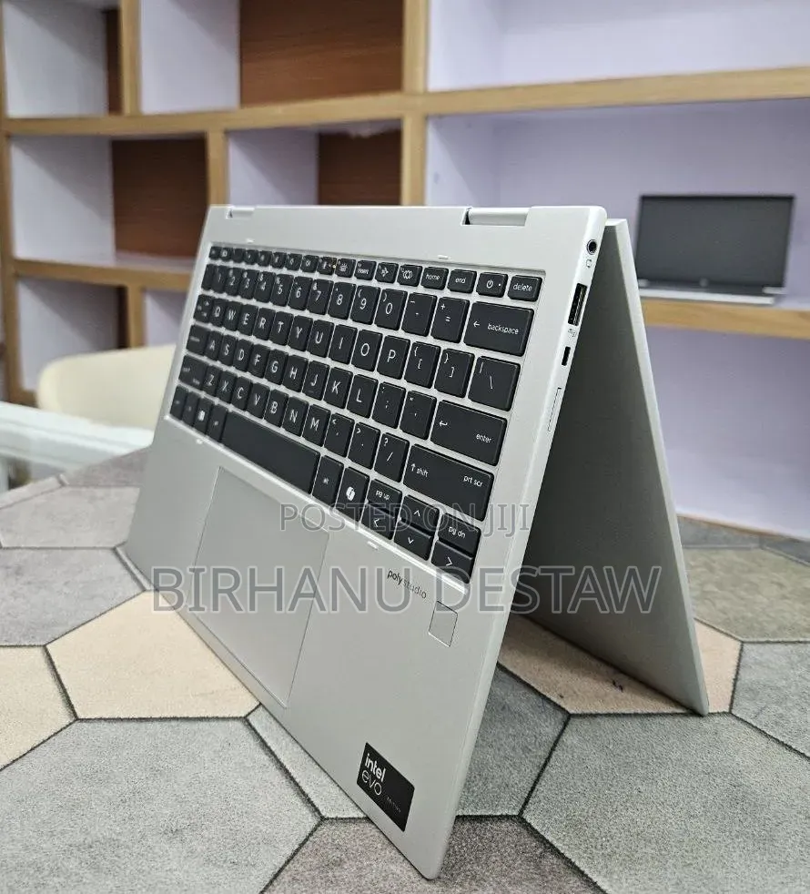 New Laptop HP Elitebook 830 G11 16GB Intel Core Ultra 7 SSD 512GB