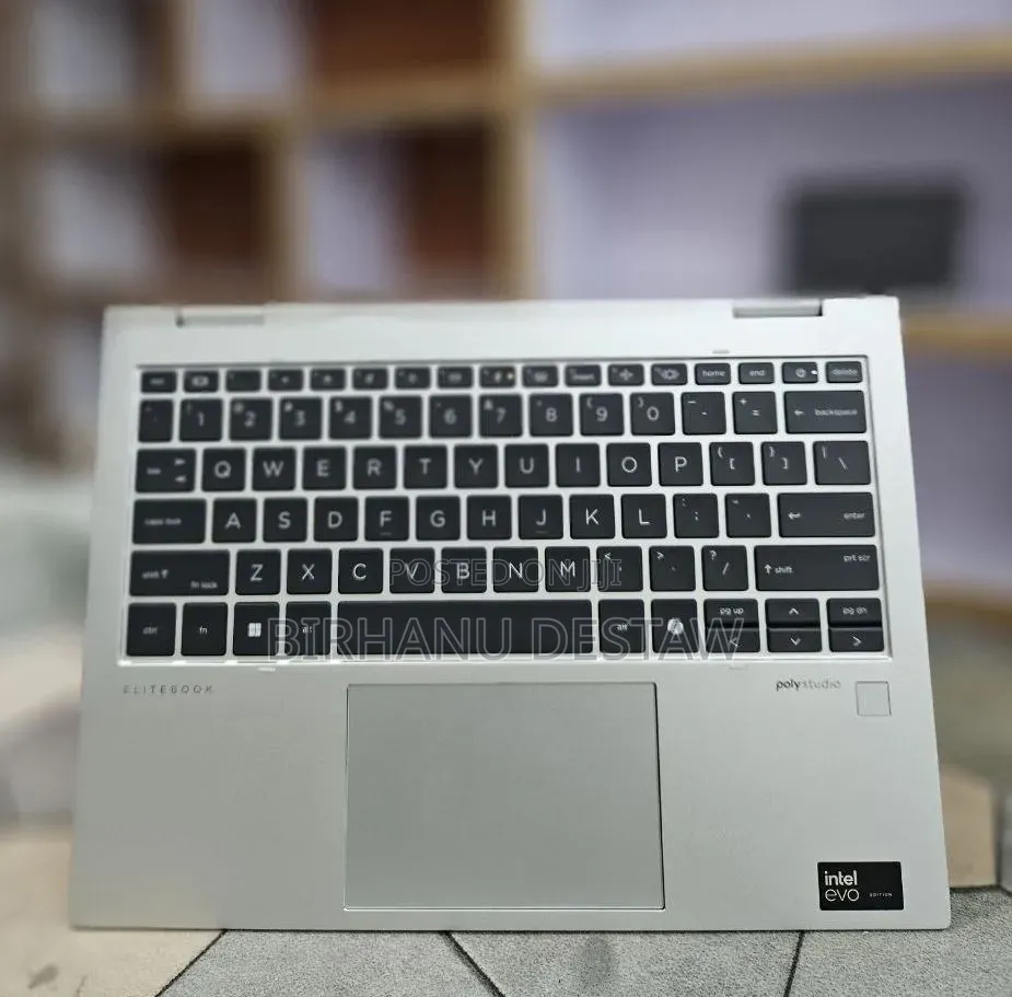 New Laptop HP Elitebook 830 G11 16GB Intel Core Ultra 7 SSD 512GB