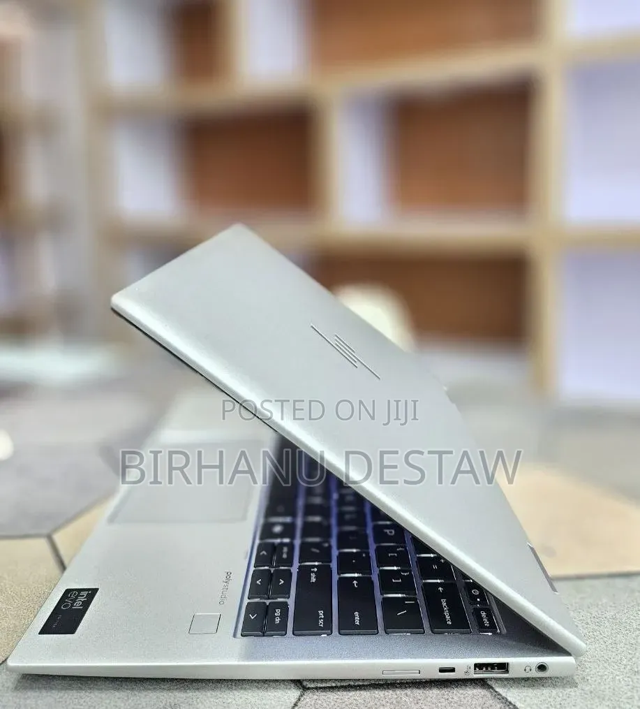 New Laptop HP Elitebook 830 G11 16GB Intel Core Ultra 7 SSD 512GB